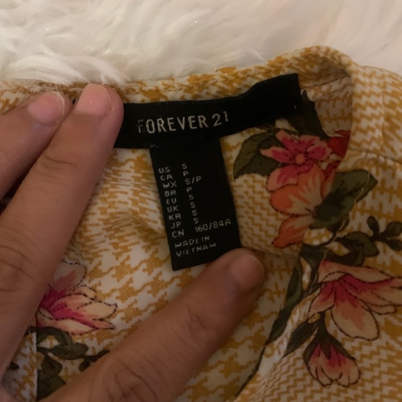 Yellow Floral Blouse - Picture 2 of 5